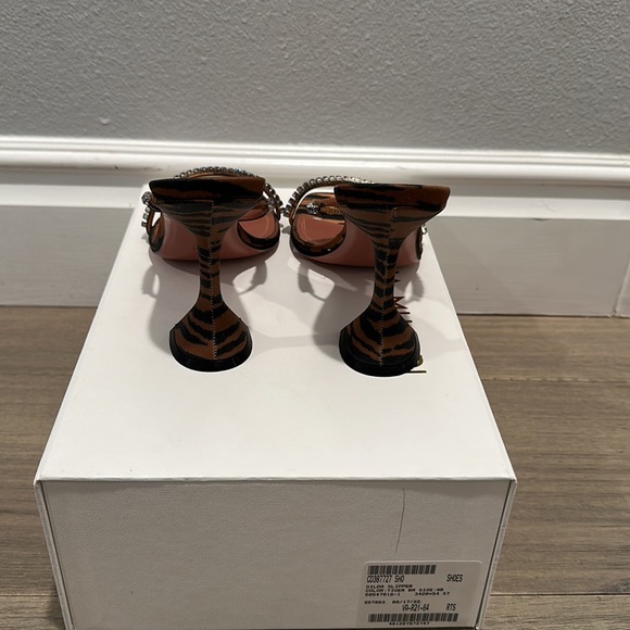 Brand new authentic Gilda slipper in tiger with purple rhinestones - Picture 3 of 4